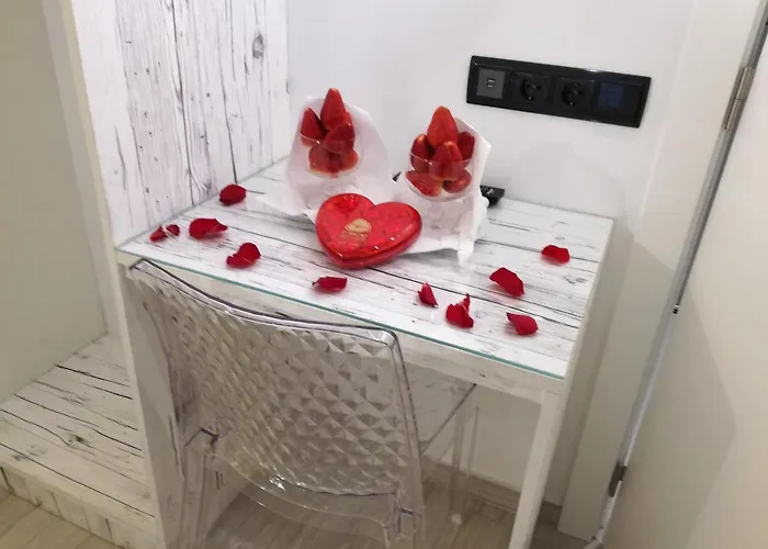 By The Πανσιόν 3*